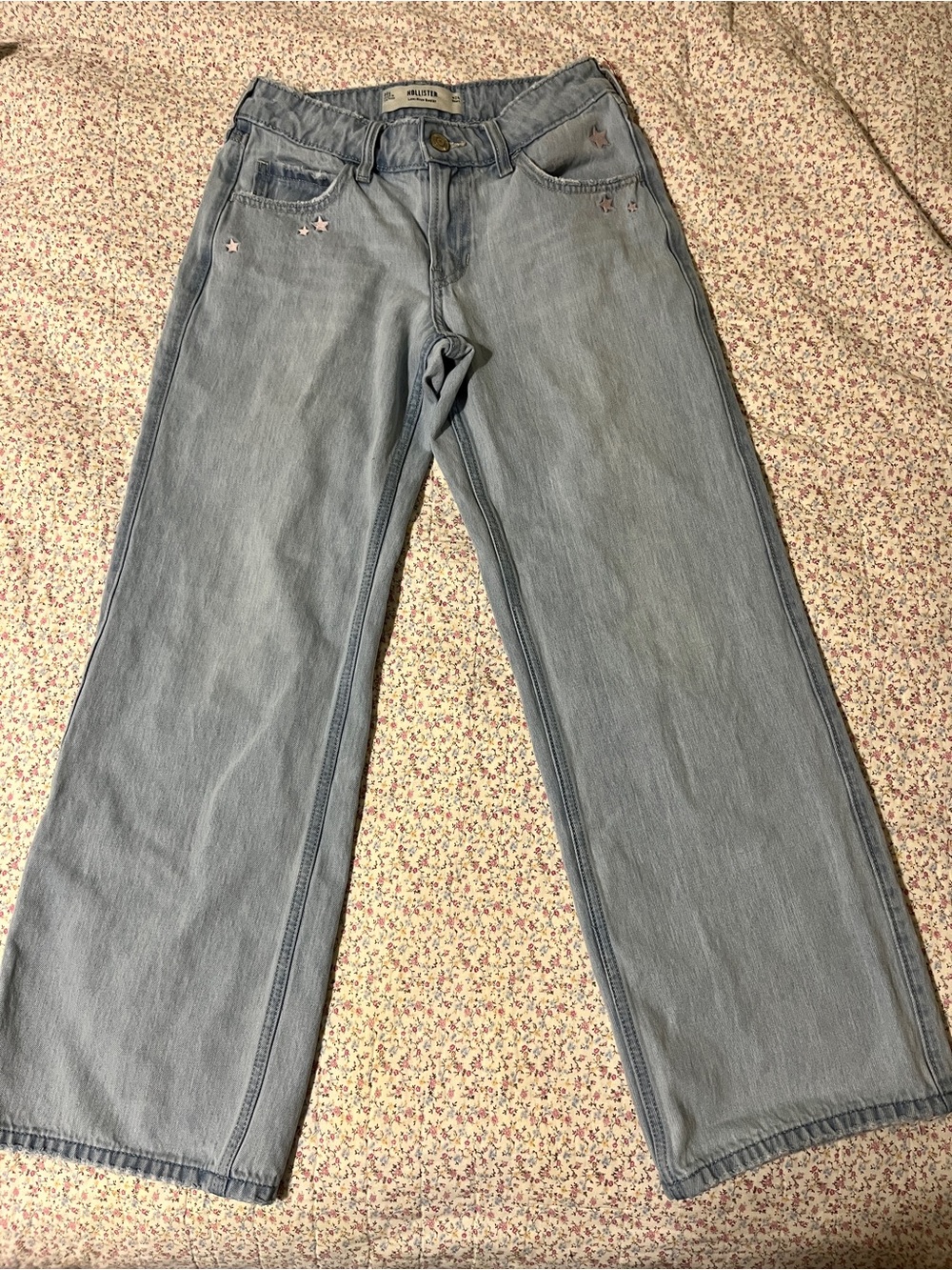 Hollister Light Blue, Low Rise Wide Leg Women’s Jeans. Size 00/24S